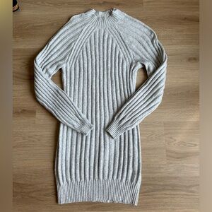 ⭐️ HOLLISTER Sweater Dress